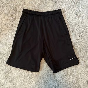 Mens small black Nike shorts